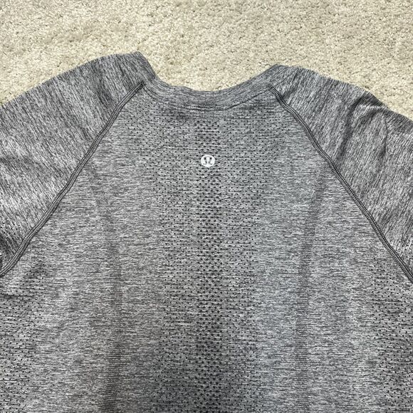 Lululemon Swiftly Tech Shirt Women 8 / 10 Long Sleeve Gray Top Run Yoga Workout - Picture 8 of 11